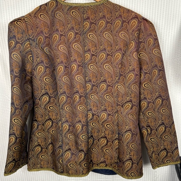 Vintage  In the Mood Paisley Brocade Jacket - size 10 made in Korea gold trim - Picture 4 of 4